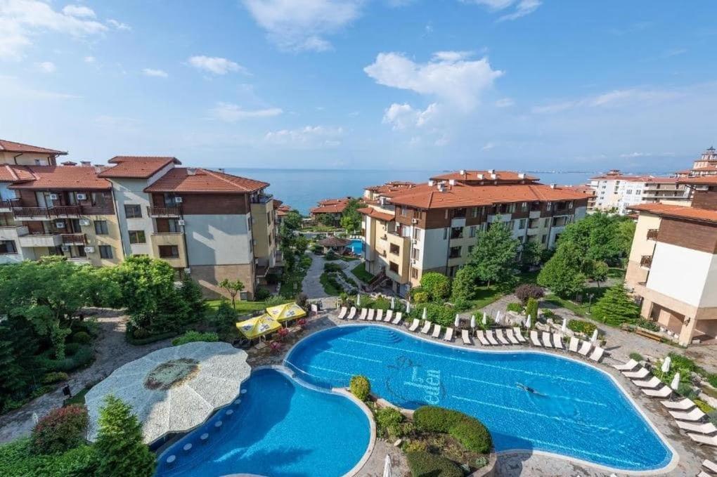 Psb Apartments In Gardens Of Eden Sveti Vlas Bagian luar foto