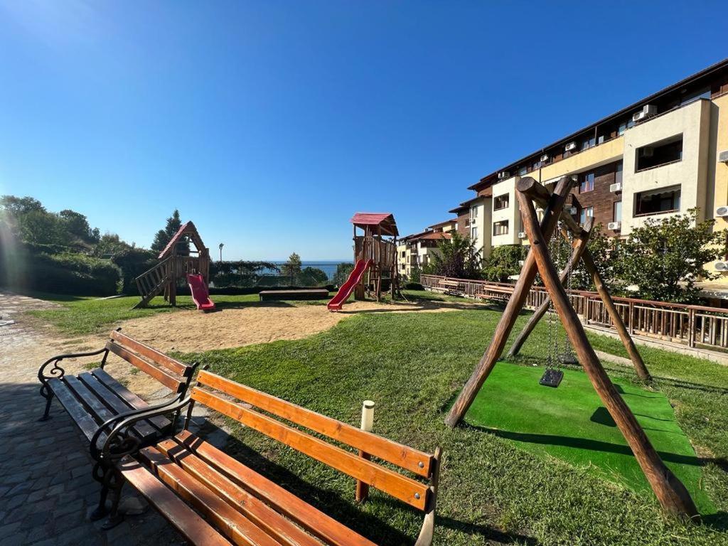 Psb Apartments In Gardens Of Eden Sveti Vlas Bagian luar foto