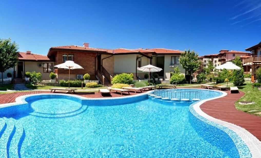 Psb Apartments In Gardens Of Eden Sveti Vlas Bagian luar foto